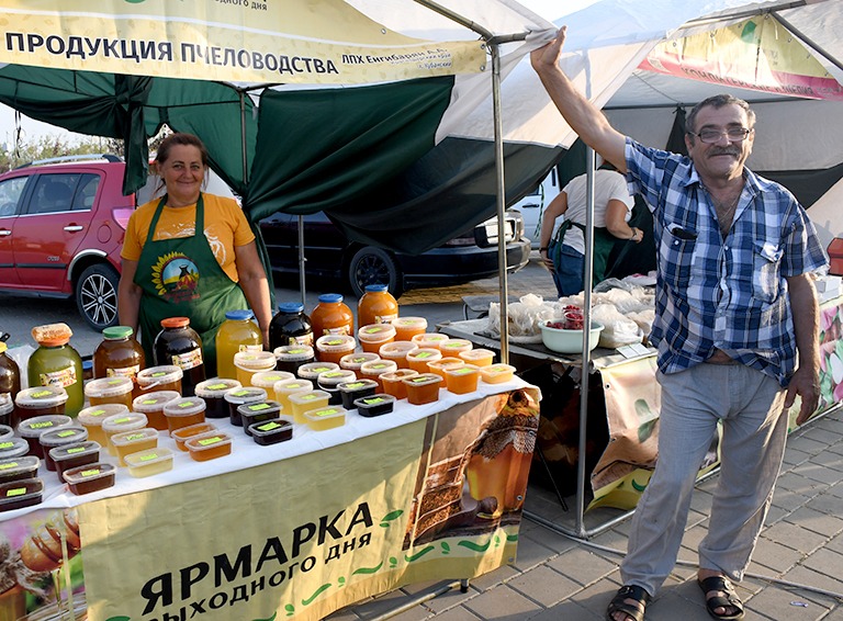 Подводим итоги: широко и хлебосольно отметили в Белореченске День урожая