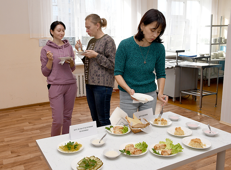 Блюда в школьной столовой получили положительную оценку белореченских мам