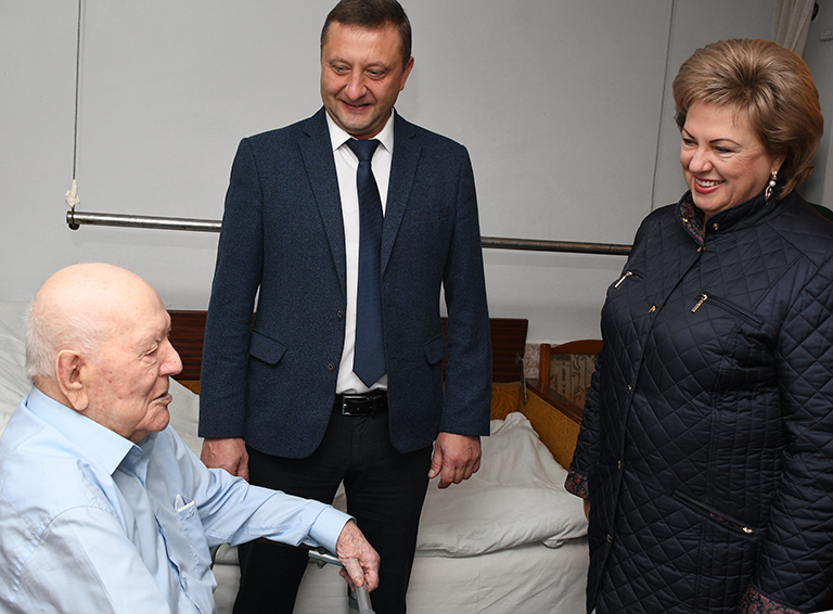 100-летий юбилей отмечает сегодня Николай Федотович Огиенко, ветеран войны из села Новоалексеевского