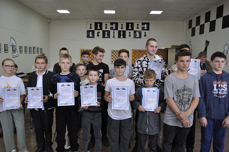 В молодежно-спортивном центре Белореченска прошел турнир по шашкам