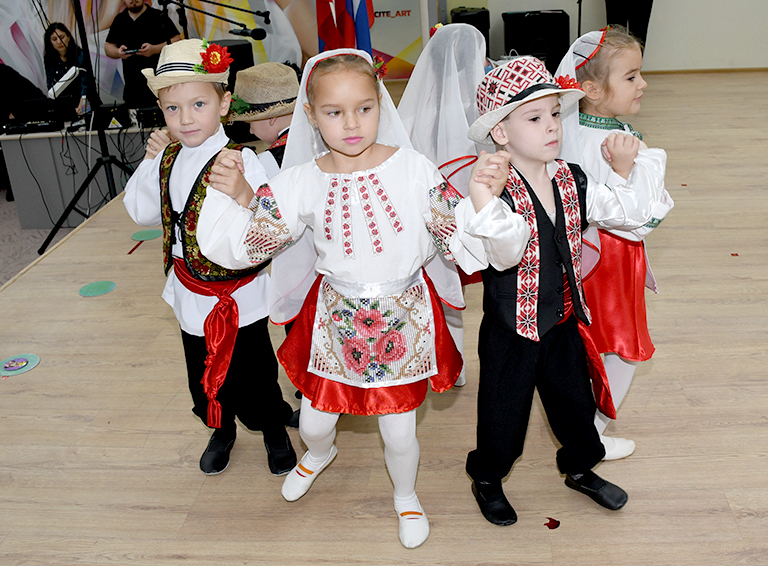 Белореченский детский сад «Радуга» провел фестиваль-конкурс «Дружат дети всей земли»