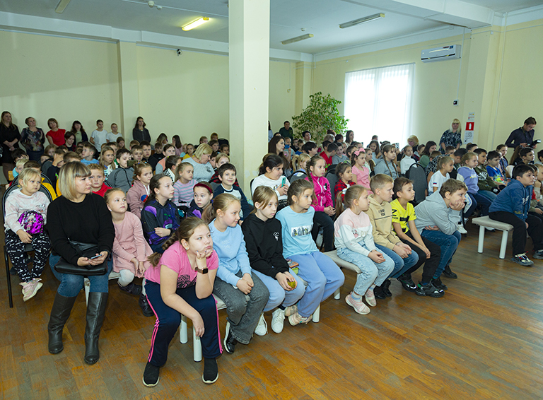 В Центре творчества Белореченска состоялись мероприятия, посвящённые Дню народного единства, — «Одной мы связаны судьбой…»