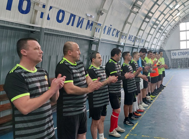 Среди сотрудников полиции Белореченского района прошёл товарищеский матч по мини-футболу