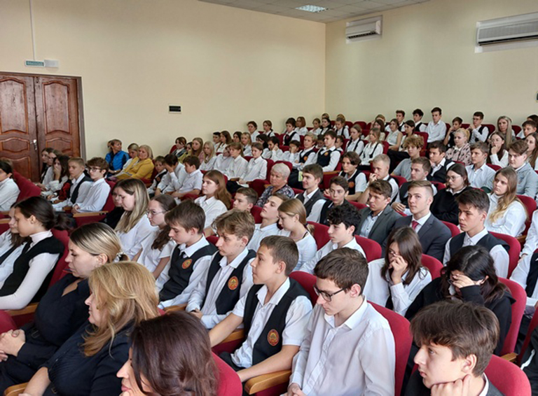 Белореченские полицейские, общественники и представители субъектов профилактики проводят правовые уроки грамотности