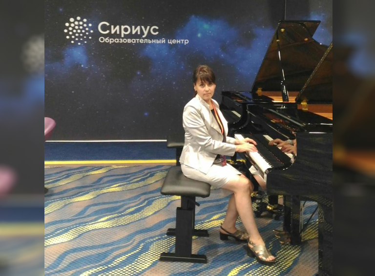 Педагог отделения фортепиано музыкальной школы Белореченска Лариса Уфимцева любит сложную интеллектуальную музыку