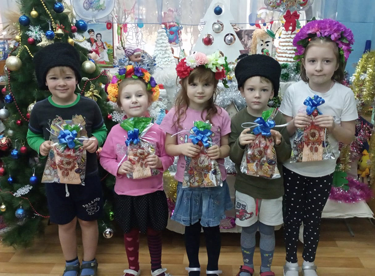 Самые юные жители Белореченского района принимают участие в акции «Подарок солдату»