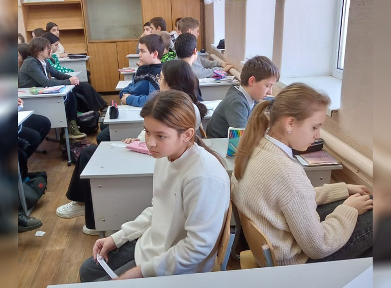 В школе №15 поселка Верхневеденеевского прошла Неделя психологии
