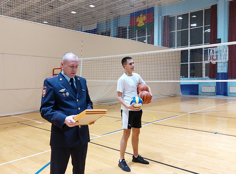 Белореченские полицейские и студенты укрепляли здоровье спортом