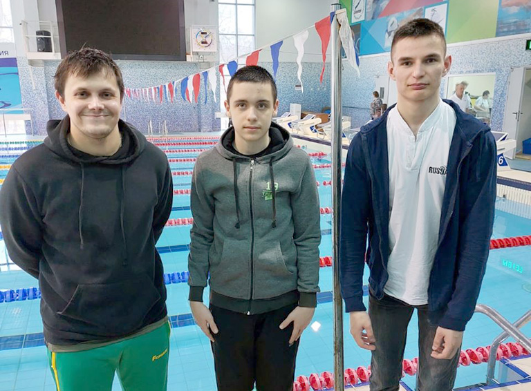 У белореченских пловцов-паралимпийцев четыре медали краевого первенства