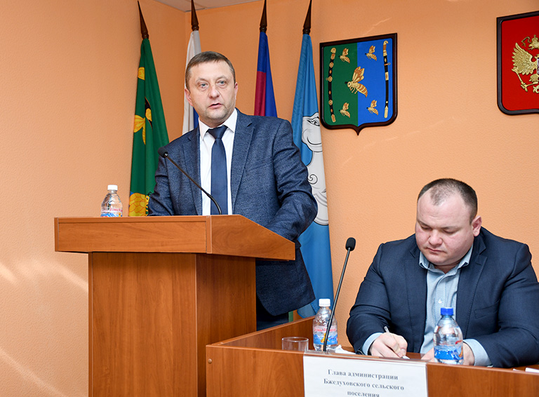 Вячеслав Схапцежук отчитался об итогах развития Бжедуховского поселения за 2022 год
