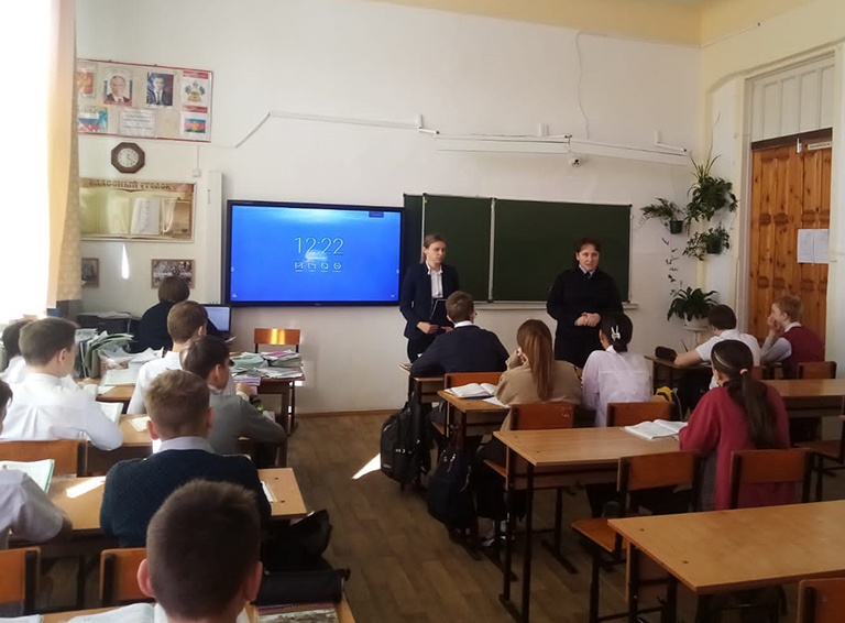 Белореченская транспортная прокуратура организовала профилактическое мероприятие в школе