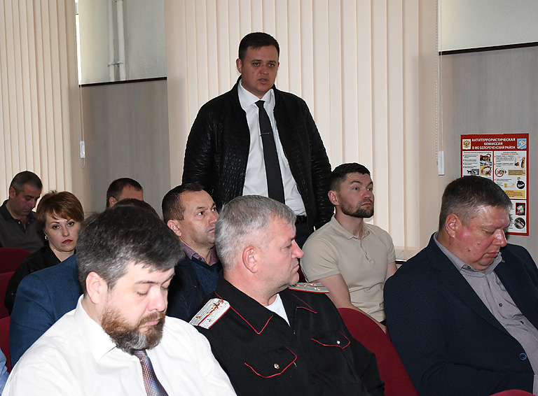 Глава Белореченского района Сергей Сидоренко провел сегодня аппаратное совещание