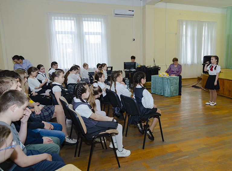 В рамках празднования Всемирного дня поэзии в белореченском Центре творчества состоялась литературная гостиная