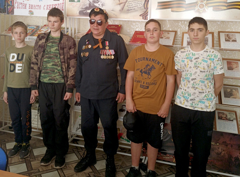 В Белореченском районе прошла волонтёрская акция по чествованию ветеранов, тружеников тыла, детей войны