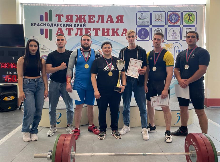 Тяжелоатлеты белореченского «Авангарда» выиграли Спартакиаду молодёжи Кубани