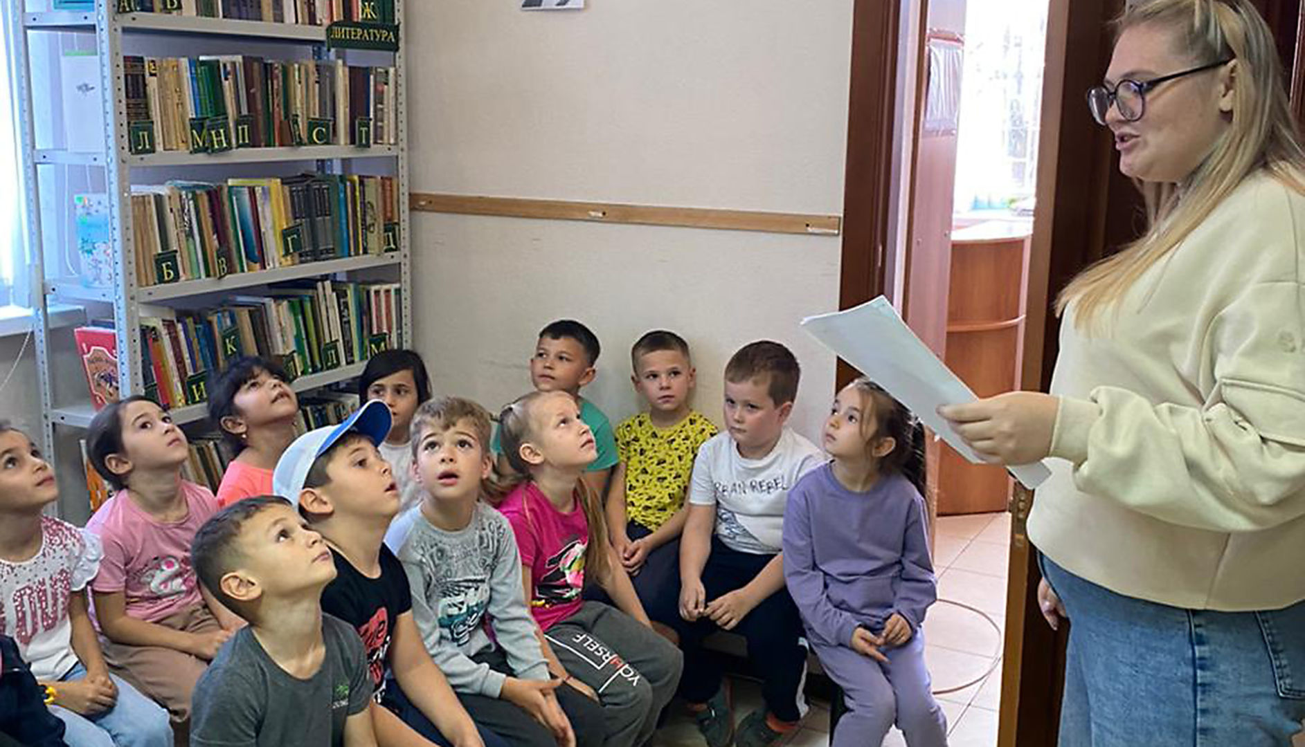 Бжедуховские малыши совершили путешествие к хранительнице книг