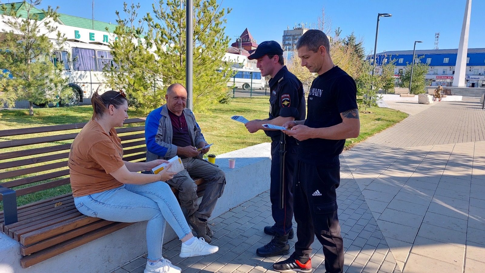 Белореченские полицейские продолжают профилактические беседы с населением