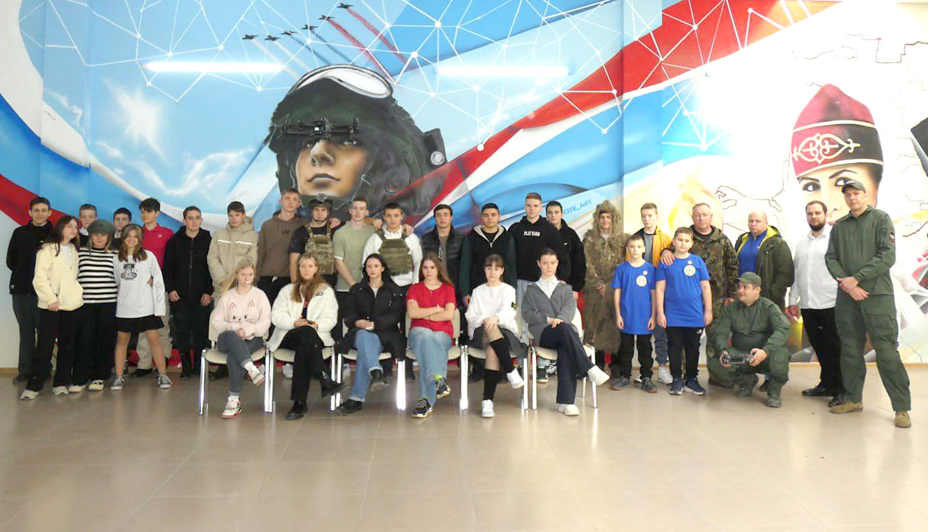 К белореченским ветеранам СВО приехала в гости молодежь из Калининского района