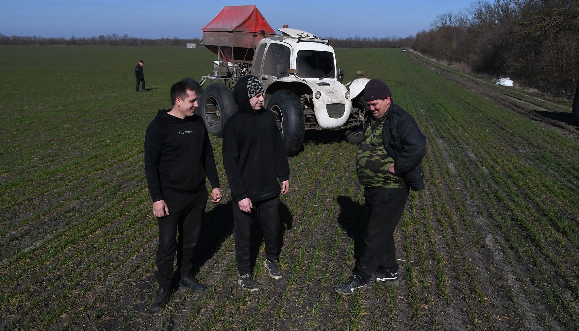 Белореченские аграрии закончили подкормку озимых зерновых