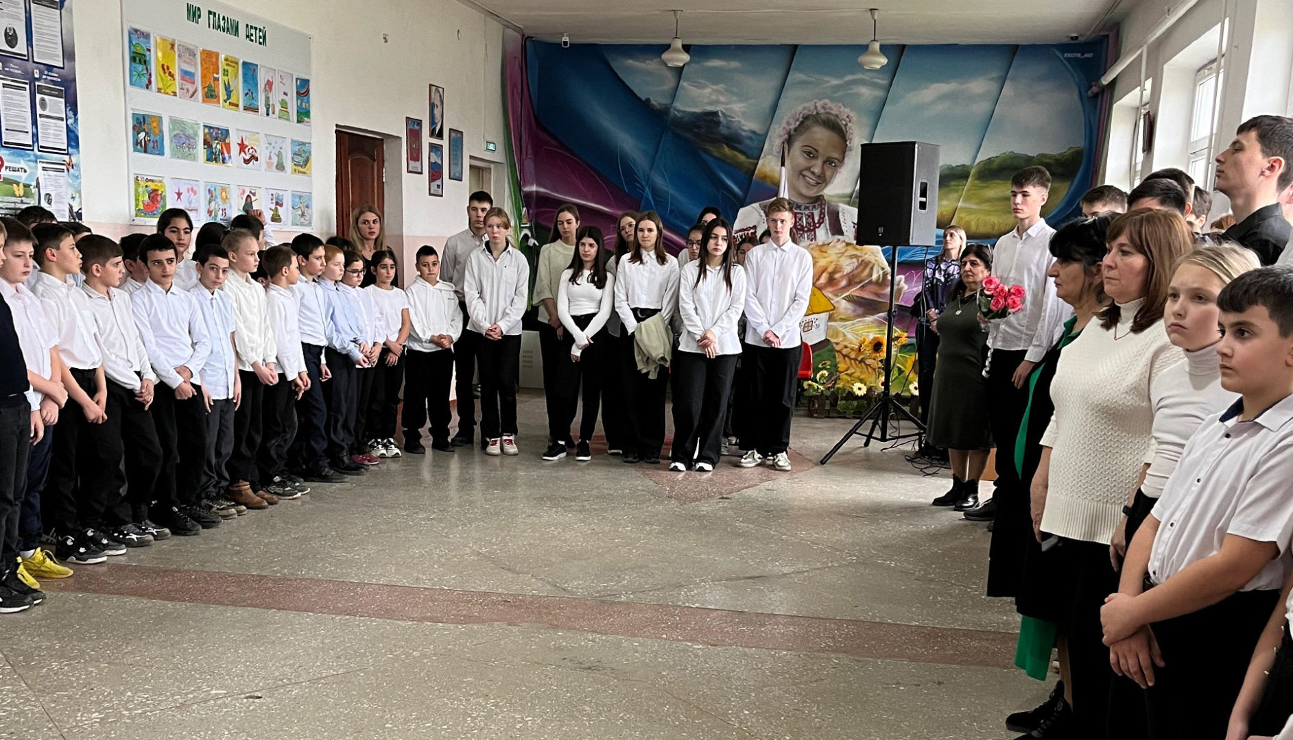 Сегодня в школе №6 посёлка Южного открыли мемориальную доску погибшему участнику СВО