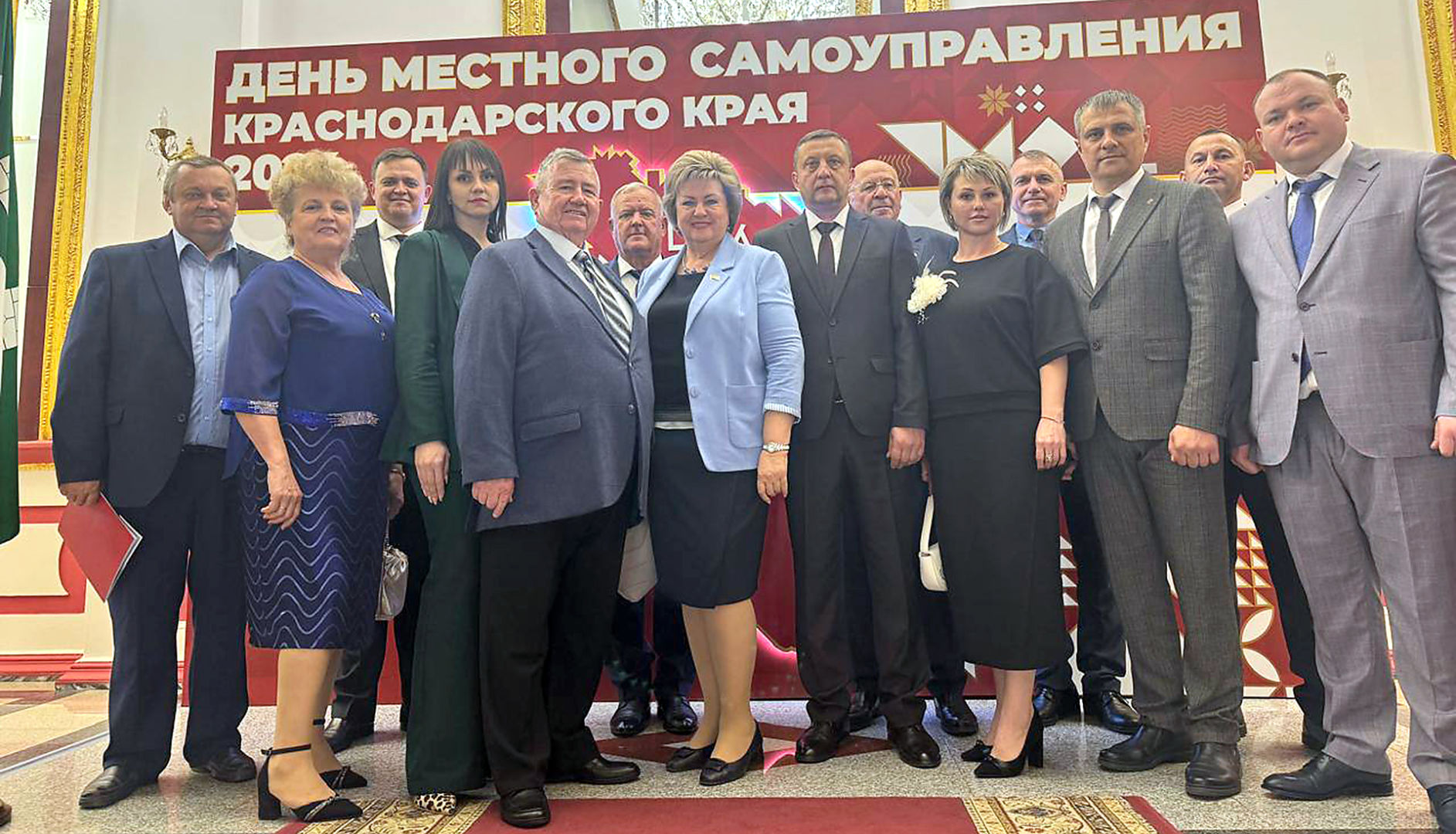 Алексей Косач поздравил с наградами глав Белореченского, Великовечненского и Бжедуховского поселений