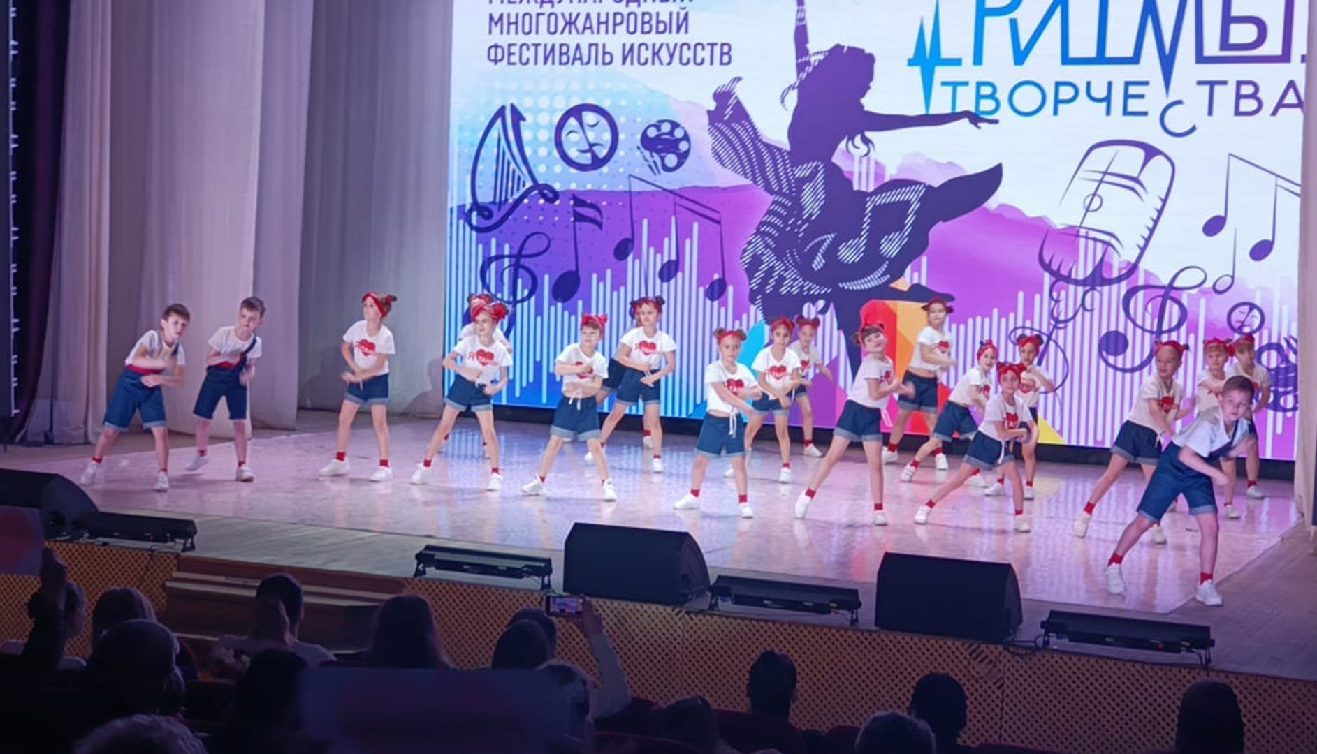 Смурфики и малявки из Белореченска стали лауреатами международного конкурса