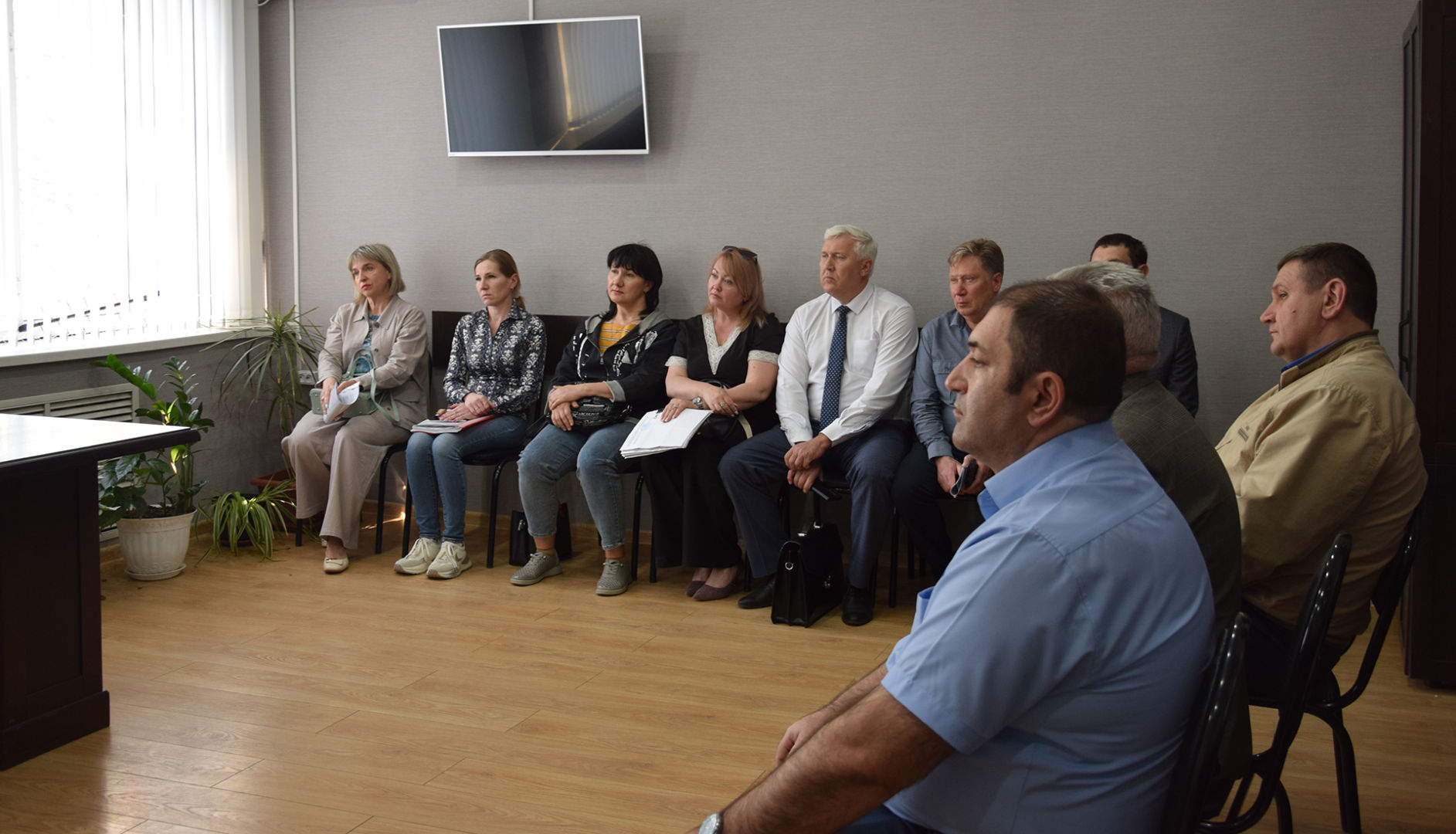 Белореченские правоохранители проводят рабочие встречи с руководителями учебных заведений