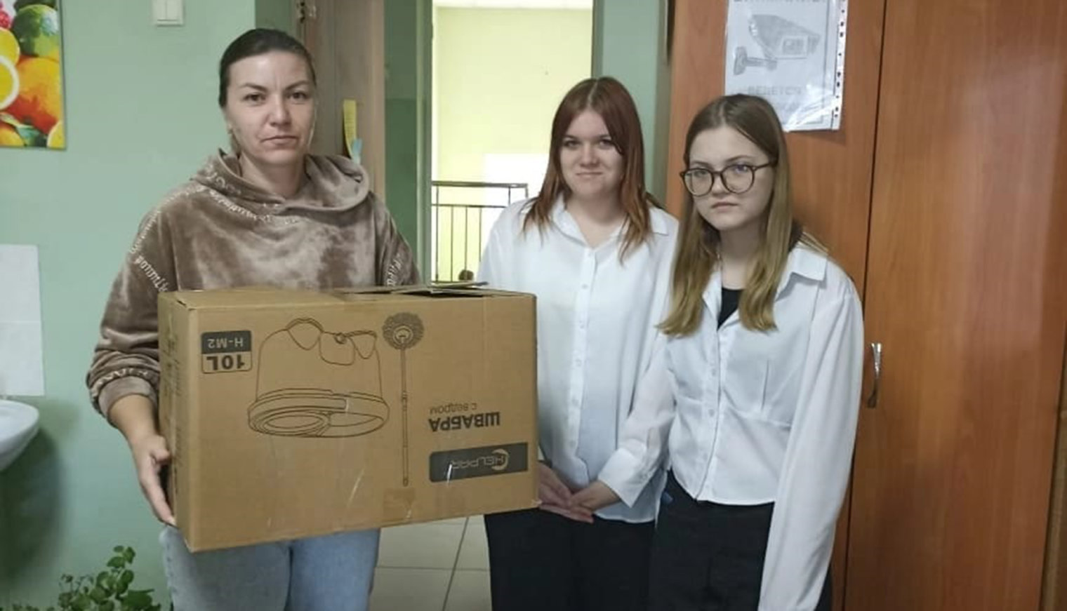 Участие в акции «Тепло для солдата Z» приняли школьники из посёлка Родники