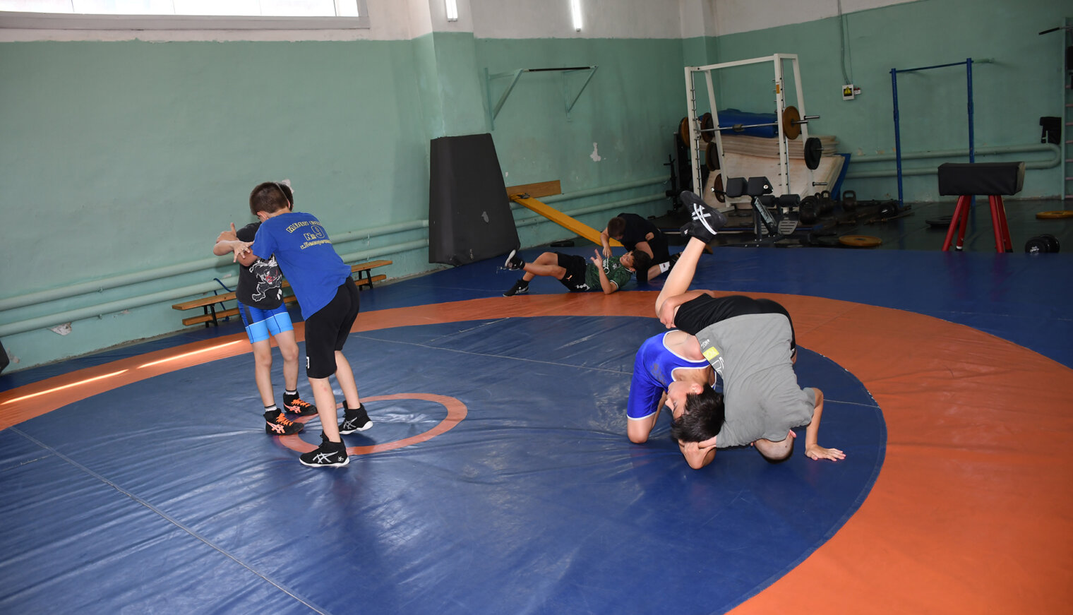 В белореченской спортивной школе №1 юные борцы готовятся к Первенству Кубани