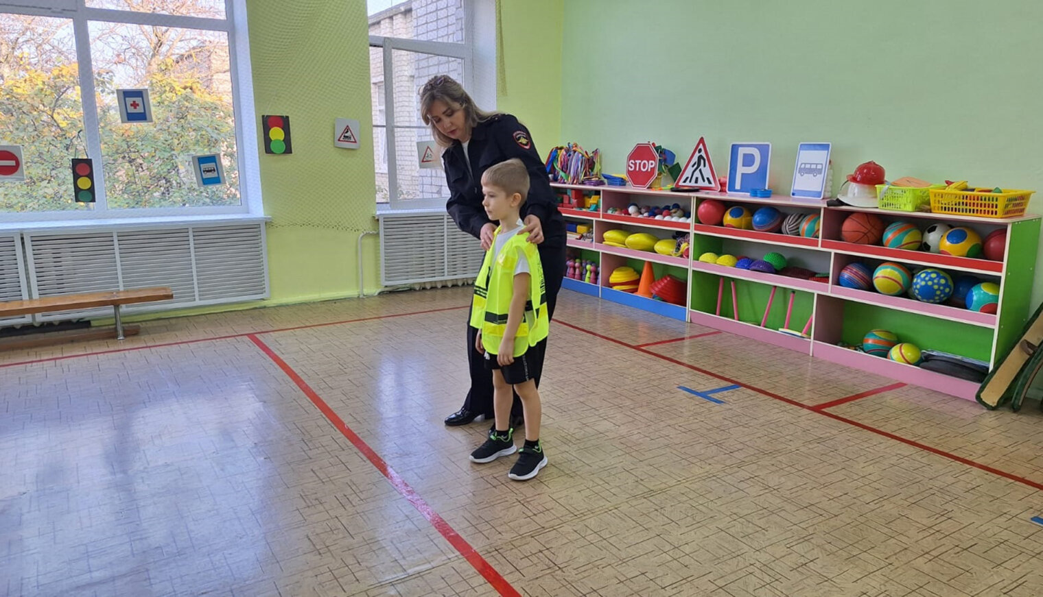В Белореченске автоинспекторы провели урок безопасности для дошкольников