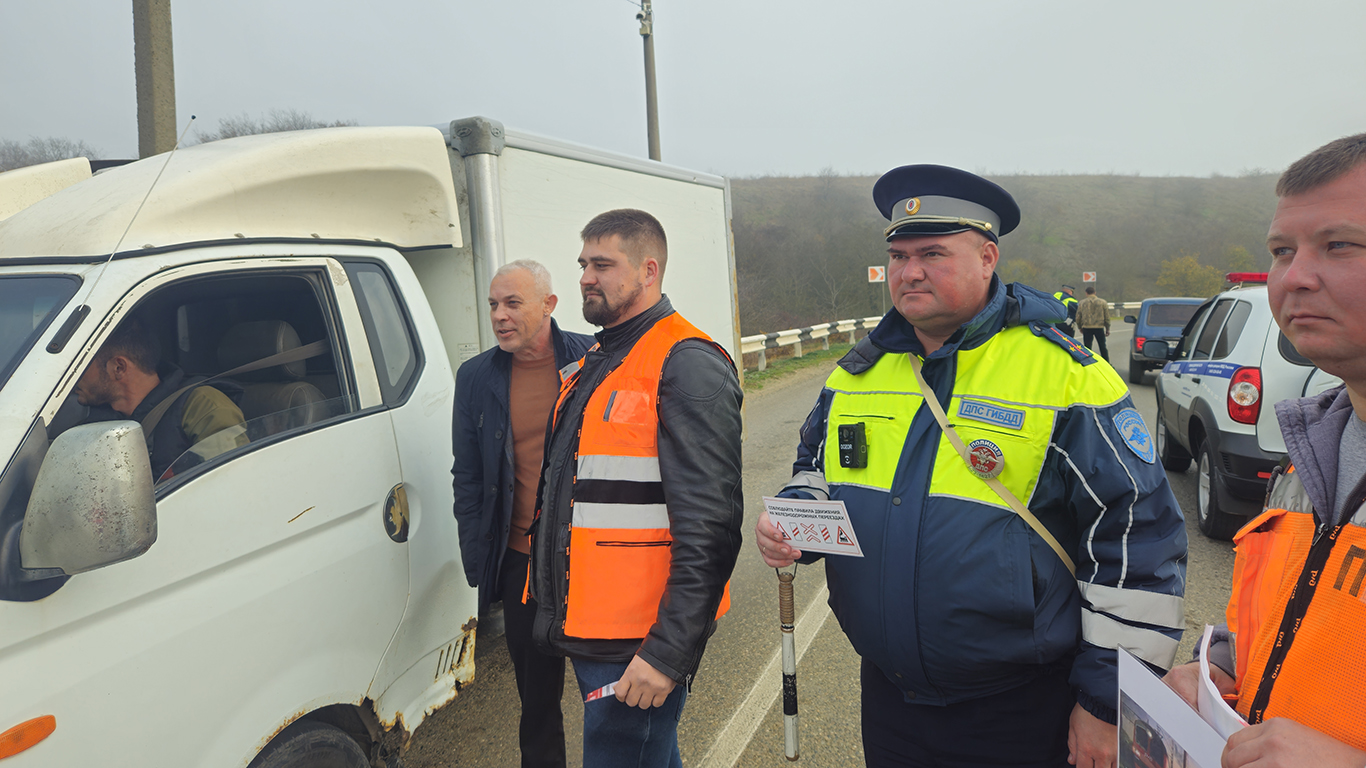 В Белореченском районе провели акцию по безопасности на железнодорожных переездах