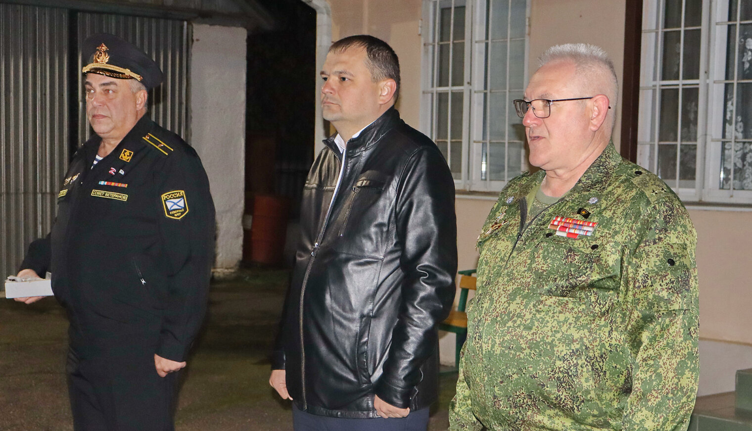 Честь, долг и отцовские напутствия: как в Белореченске провожали в армию новобранцев