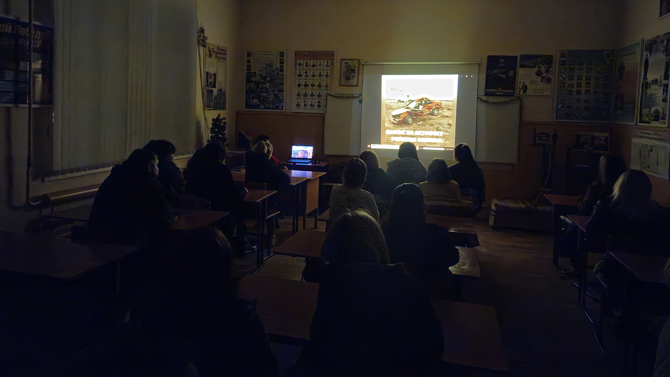В Белореченске полицейские и спасатели провели краш-курс для родителей