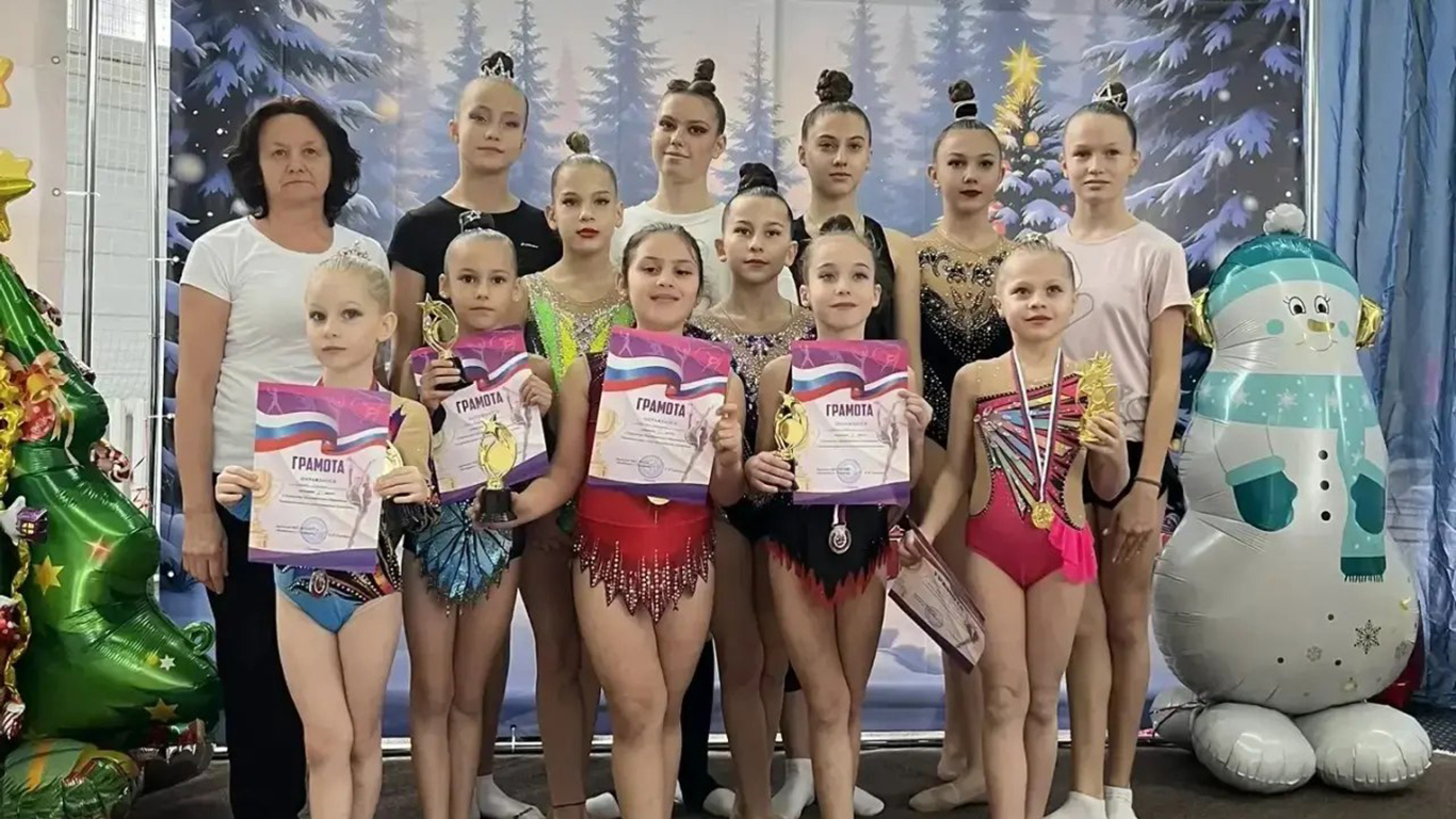 Грация белореченских гимнасток покорила судейскую коллегию