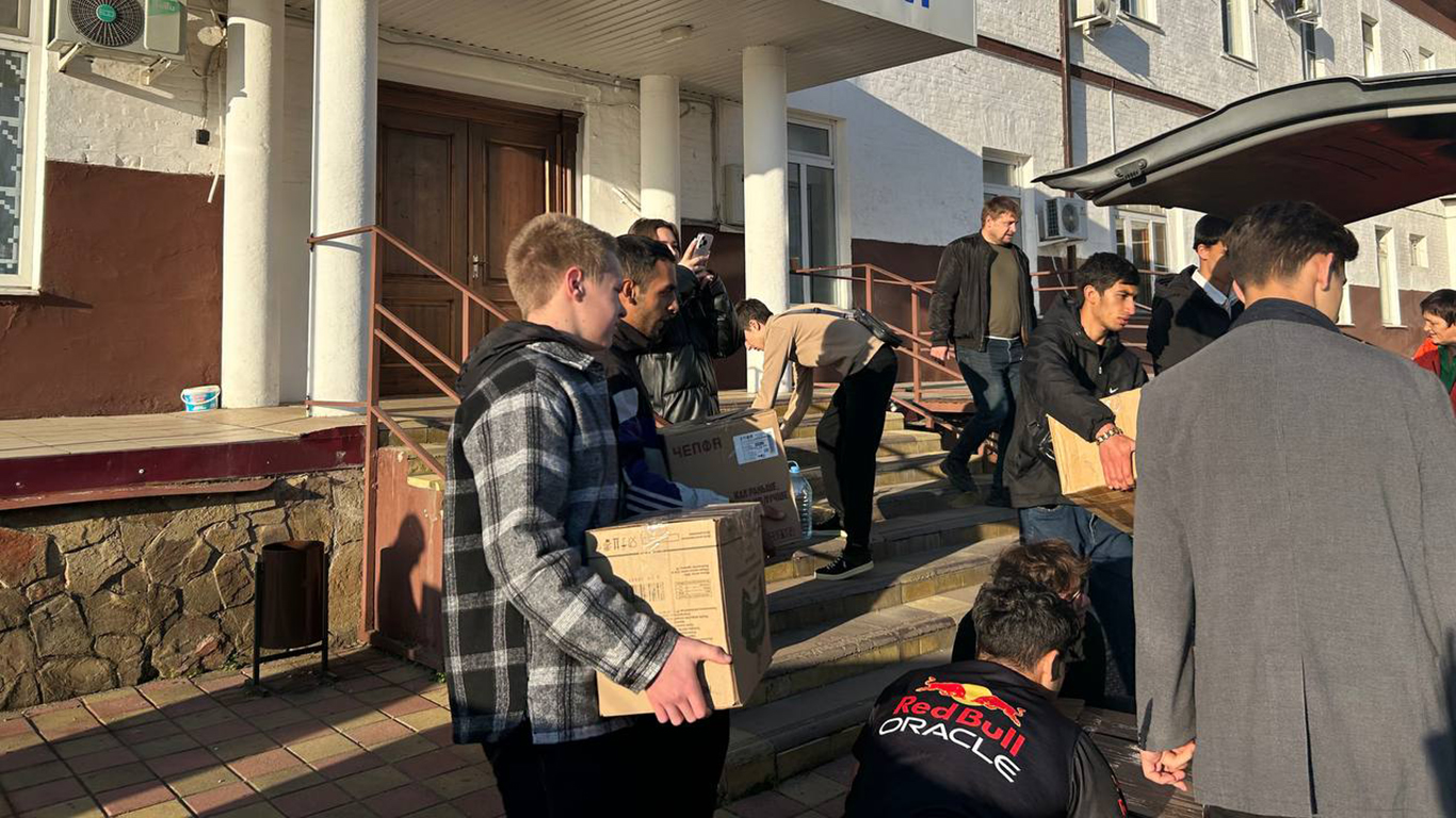 Кооперативный техникум Белореченска вновь поддержал бойцов СВО