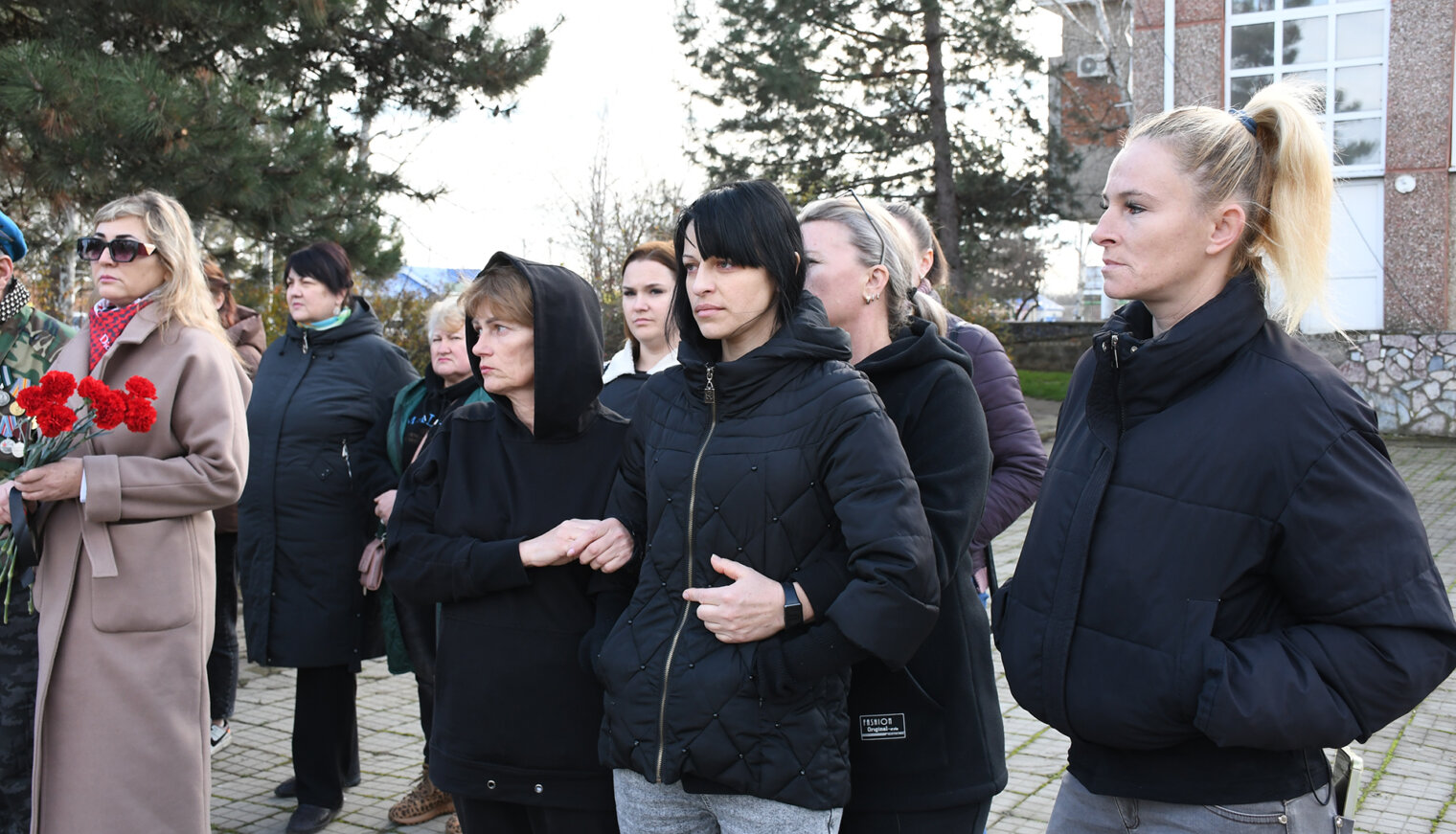 Аллея памяти земляков в селе Школьном