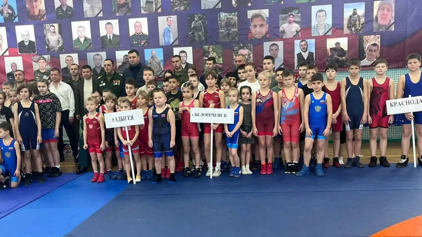 Медали белореченских борцов