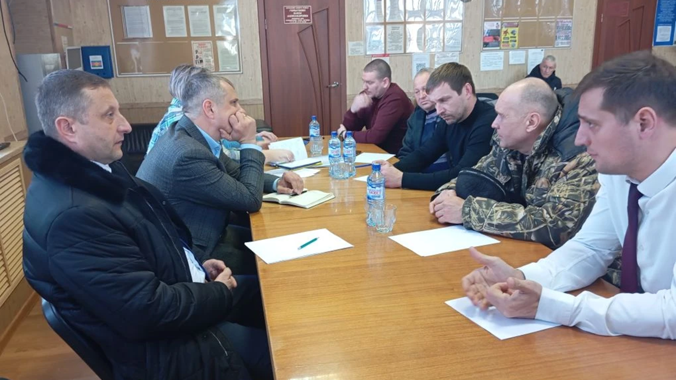 Река Белая вновь подмывает берег в селе Великовечном