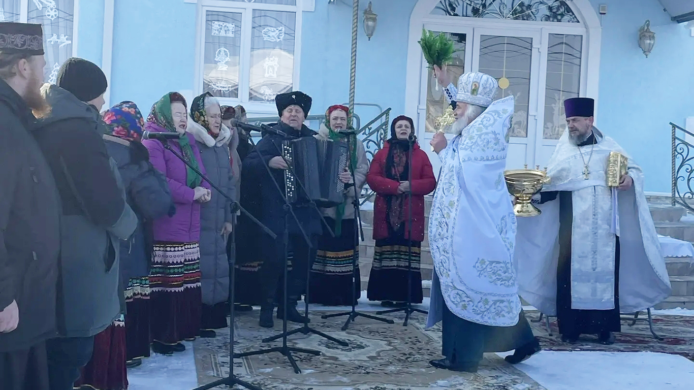 Воспитанники белореченского детсада на Крещение пошли в храм