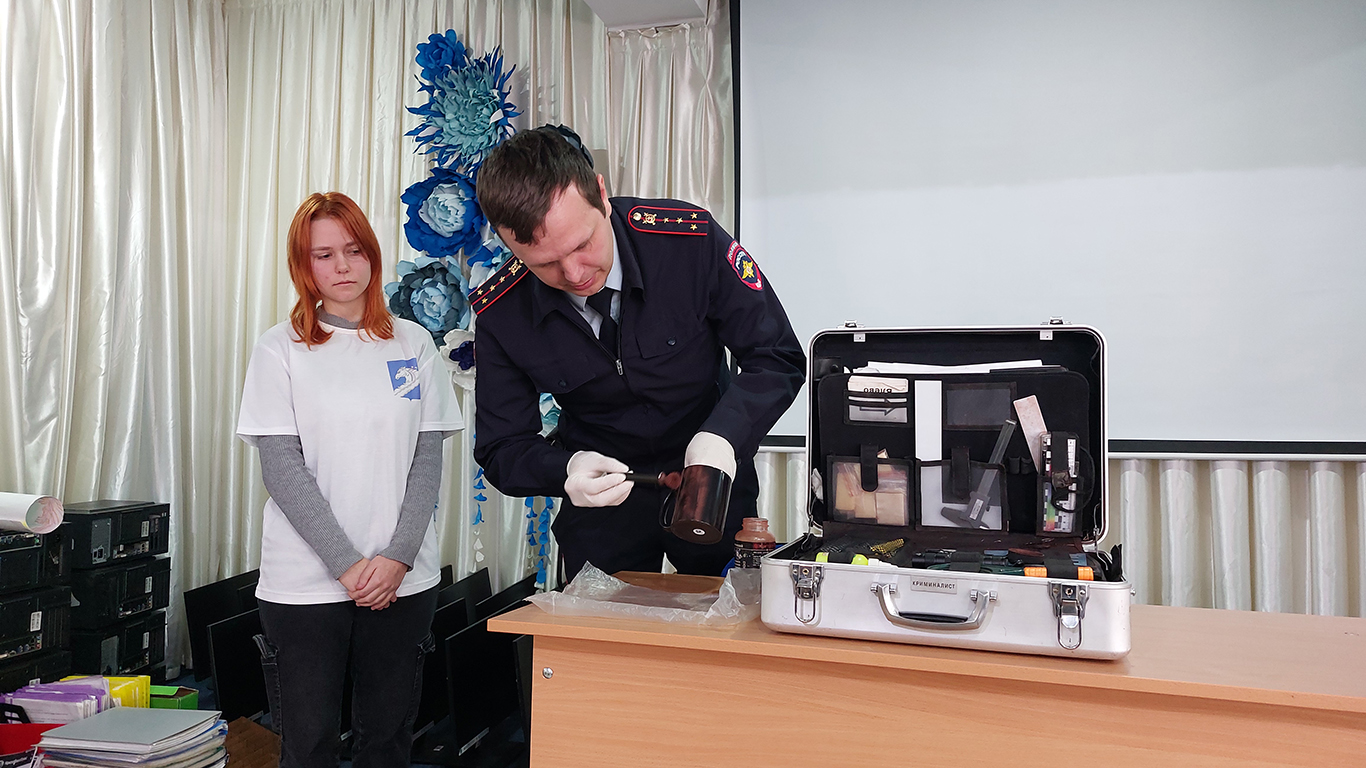 В Белореченском районе студенты-юристы познакомились с работой полицейских