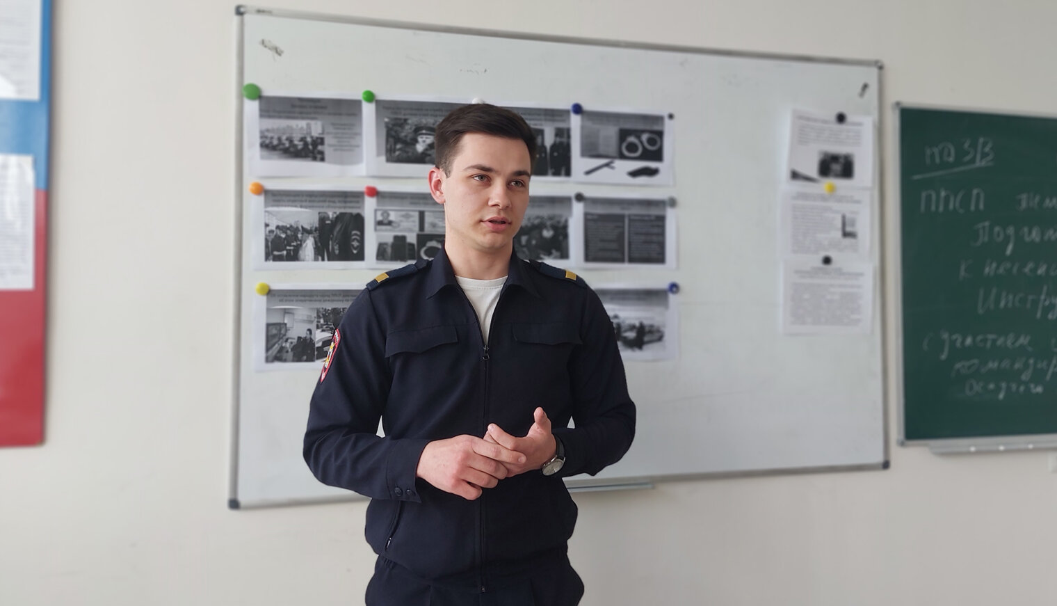 Студентам белореченского техникума рассказали о патрульно-постовой службе