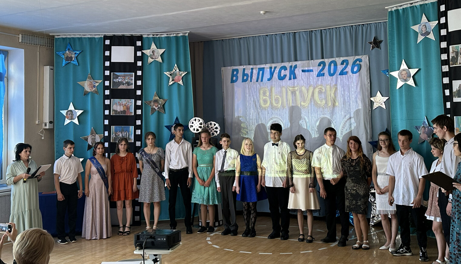 Белореченская коррекционная школа №10 вручила аттестаты своим особенным выпускникам