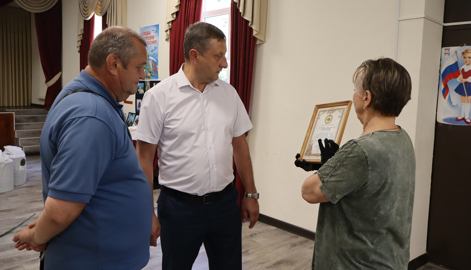 Глава Белореченского района встретился с волонтёрами Первомайского поселения