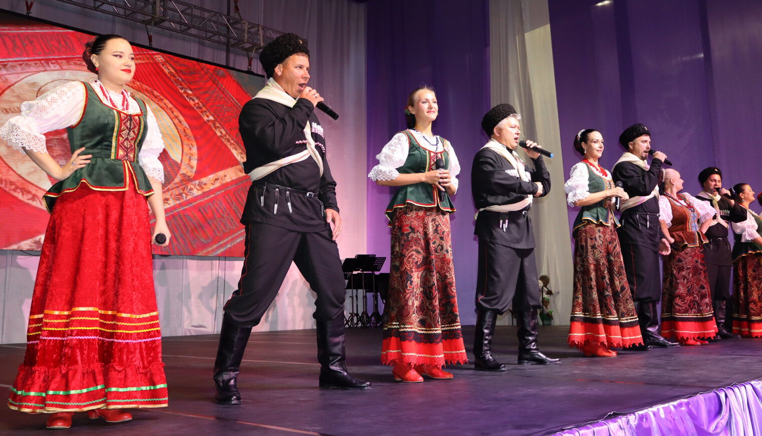 Концерт в честь Дня города и района сегодня прошёл в Белореченске